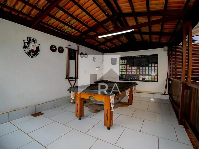 Casa com 370m² 3 quartos e 4 banheiros, à venda, no bairro Setor Habitacional Contagem (Sobradinho) em Brasília