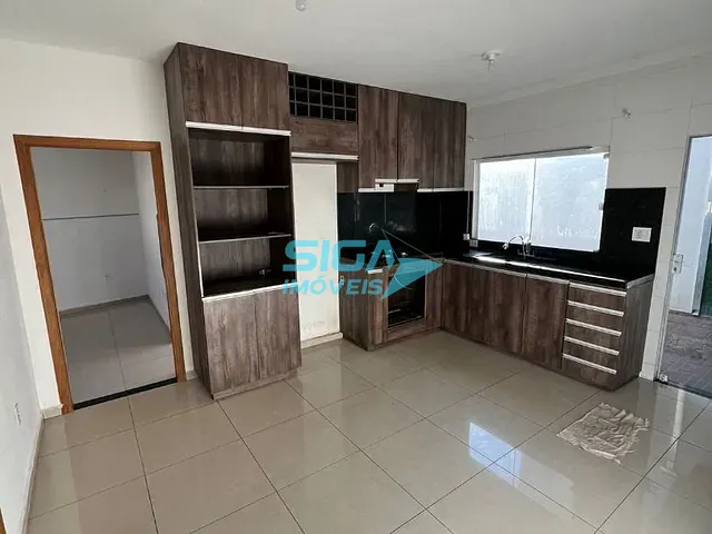 Casa com 113m² 3 quartos e 2 banheiros, à venda, no bairro Parque Real em Pouso Alegre