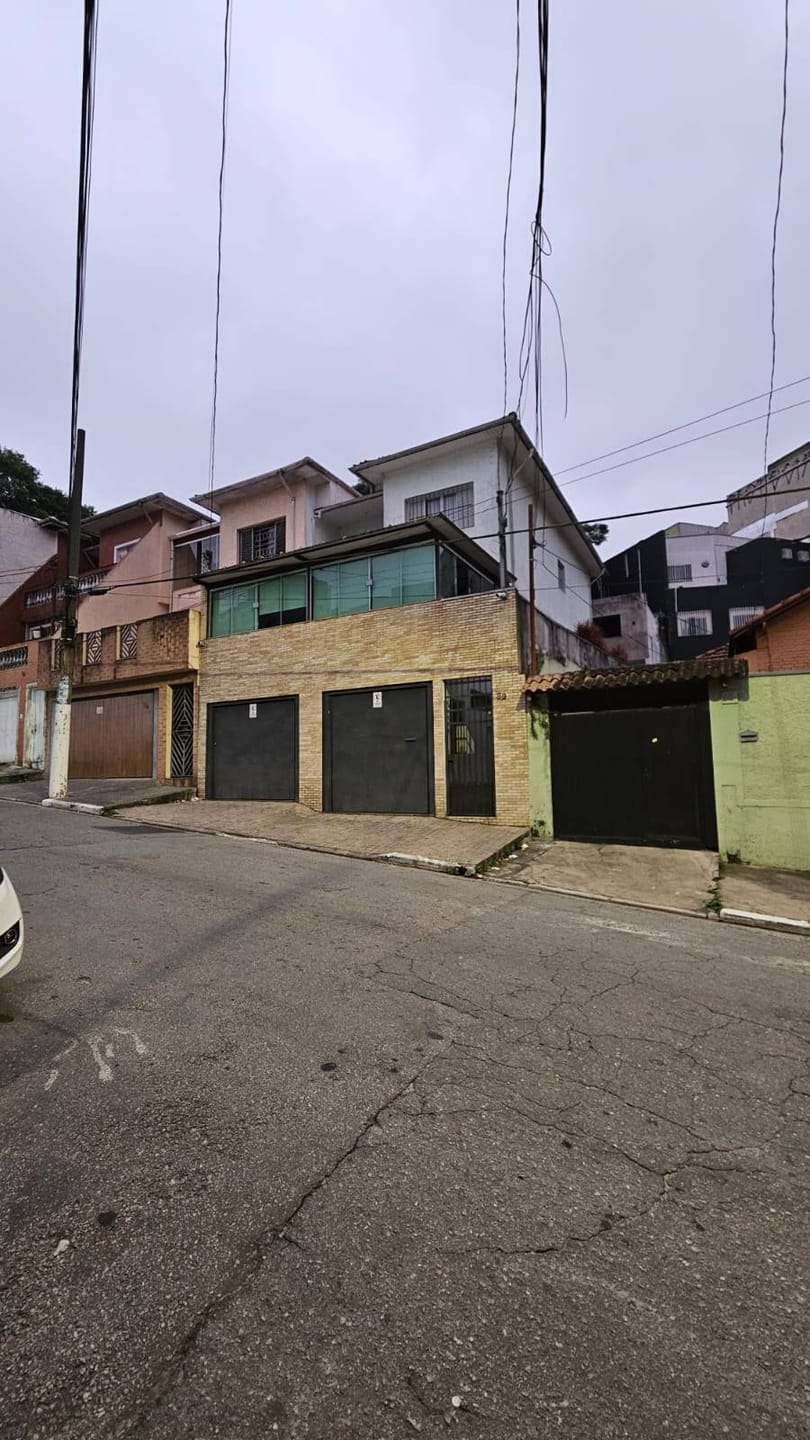 Casa para alugar com 1 quarto, 235m² - Foto 1