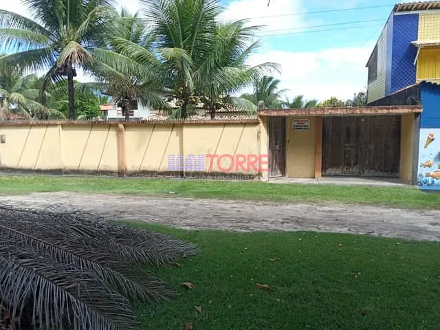 Casa com 525m² 3 quartos e 2 banheiros, à venda, no bairro Olivença em Ilhéus