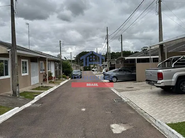 Casa com 80m² 2 quartos e 1 banheiro, à venda, no bairro Costeira em Araucária
