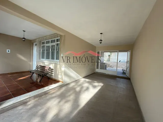 Casa com 329m² 2 quartos e 1 banheiro, para alugar, no bairro Jardim Amália em Volta Redonda