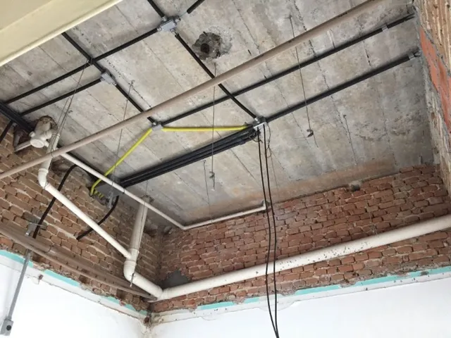 Casa com 310m², à venda ou para alugar, no bairro Vila Pires em Santo André