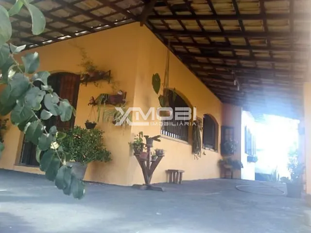 Casa com 800m² 3 quartos e 2 banheiros, à venda, no bairro Centro em Jarinu