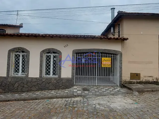 Casa com 238m² 3 quartos e 1 banheiro, à venda, no bairro Centro em Jacareí