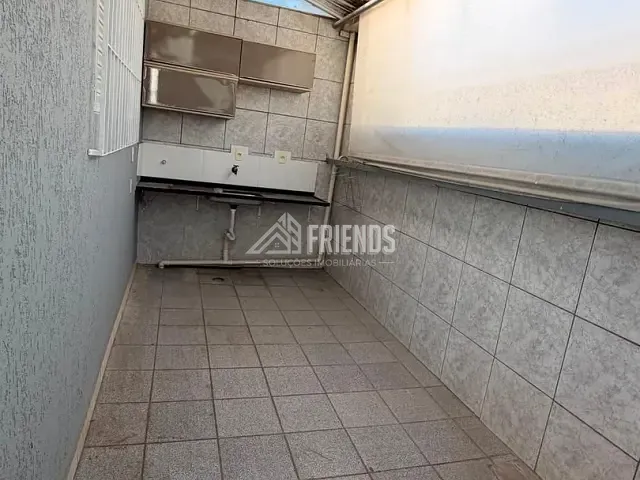 Casa 3 quartos e 2 banheiros, para alugar, no bairro Vila Augusta em Guarulhos