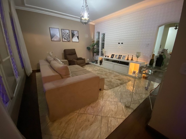 Casa com 200m² 3 quartos e 2 banheiros, à venda, no bairro Horto em Campos dos Goytacazes
