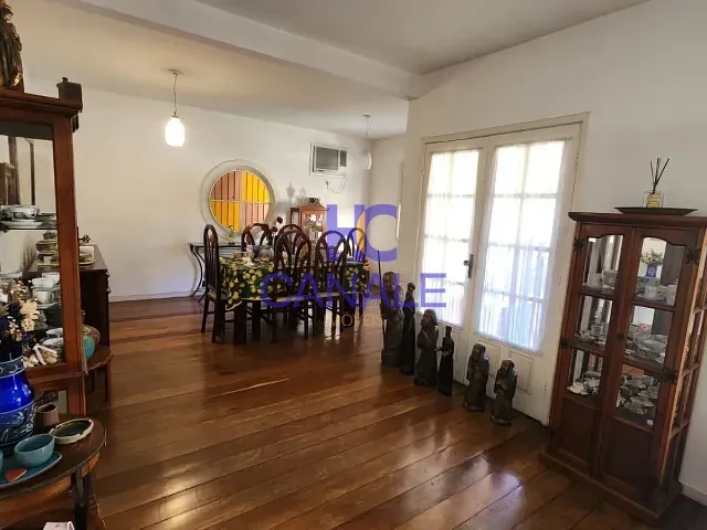 Casa com 500m² 3 quartos e 4 banheiros, à venda, no bairro Recreio dos Bandeirantes em Rio de Janeiro