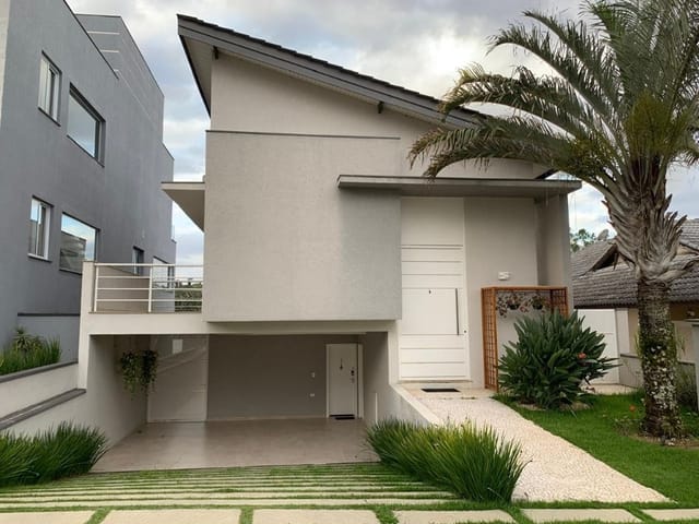 Casa 3 quartos e 5 banheiros, à venda, no bairro Parque dos Lagos em Mogi das Cruzes