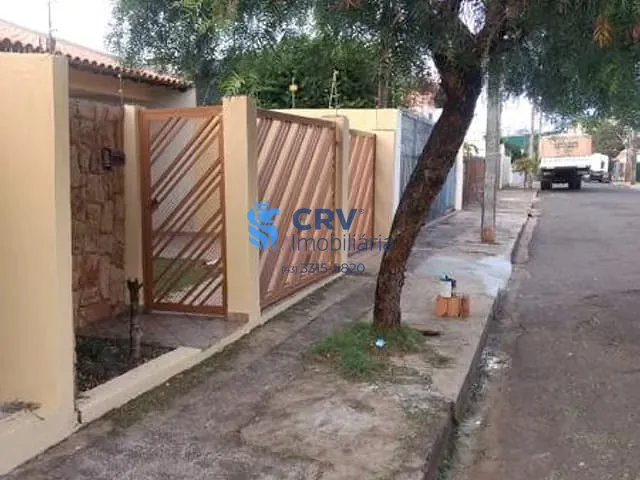 Casa com 250m² 2 quartos e 2 banheiros, à venda, no bairro Vila Monteiro em Londrina