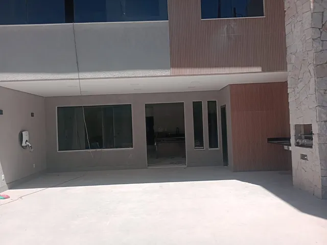 Casa com 200m² 3 quartos e 5 banheiros, à venda, no bairro Riacho Fundo I em Brasília