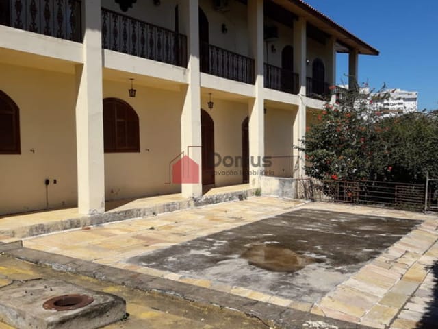 Casa com 786m², à venda, no bairro Jardim Boa Vista em Pindamonhangaba