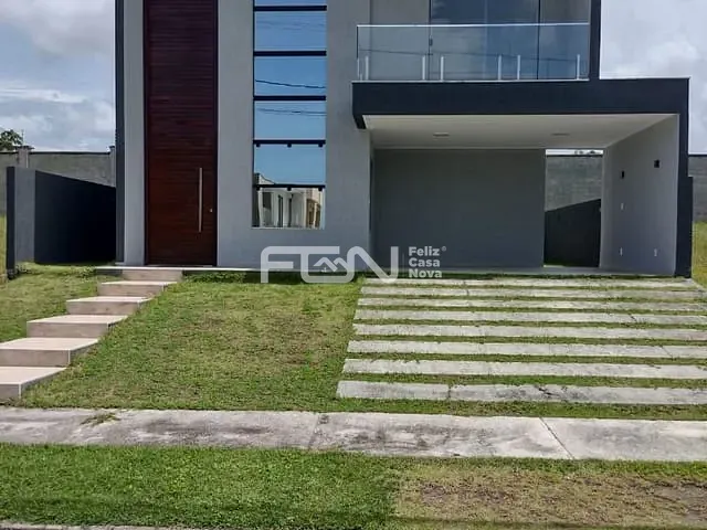 Casa com 281m² 4 quartos e 2 banheiros, à venda, no bairro Cascalheira em Camaçari