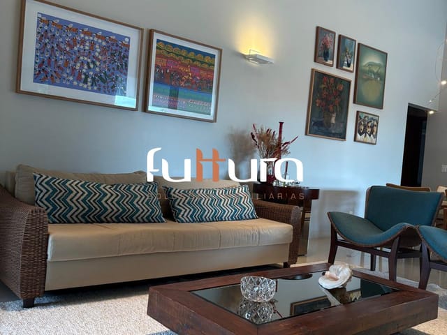 Casa com 656m² 3 quartos e 5 banheiros, à venda, no bairro Jardins Atenas em Goiânia