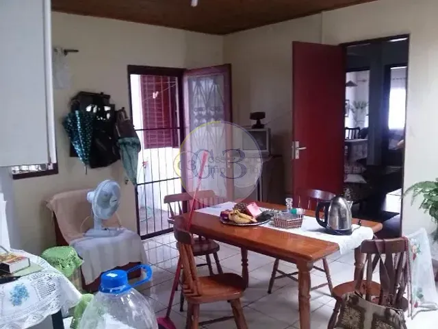 Casa 2 quartos e 2 banheiros, à venda, no bairro Fragata em Pelotas