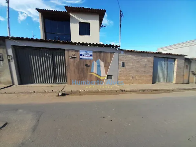 Casa com 130m² 4 quartos e 2 banheiros, à venda, no bairro Espírito Santo em Vitória da Conquista