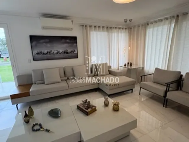 Casa com 350m² 4 quartos e 5 banheiros, à venda, no bairro Jardim Carapina em Serra