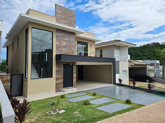 Casa com 480m² 3 quartos e 4 banheiros, à venda, no bairro Condominio Reserva dos Vinhedos em Louveira