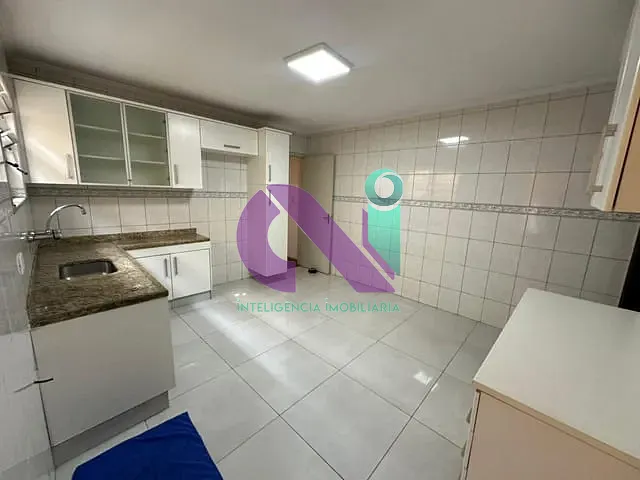 Casa com 144m² 3 quartos e 3 banheiros, à venda, no bairro Pestana em Osasco
