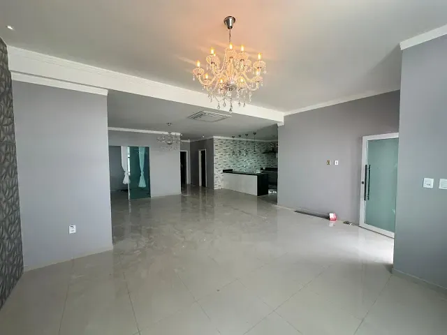 Casa 3 quartos e 2 banheiros, para alugar, no bairro Clériston Andrade em Paulo Afonso
