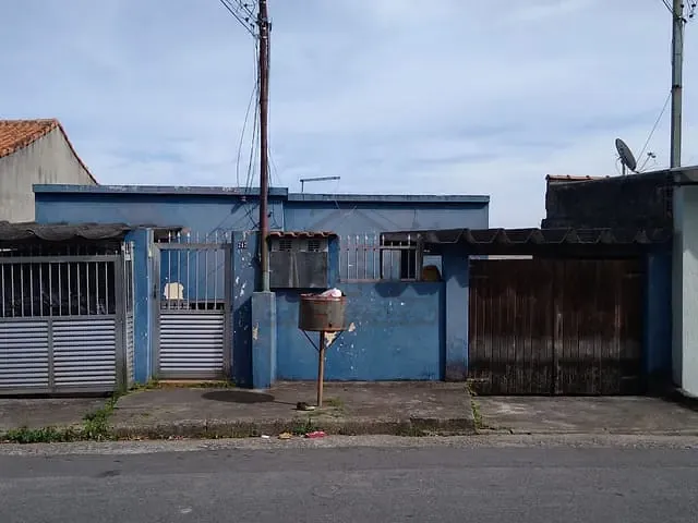 Casa com 300m² 2 quartos e 1 banheiro, à venda, no bairro Jardim Santa Lídia em Mauá