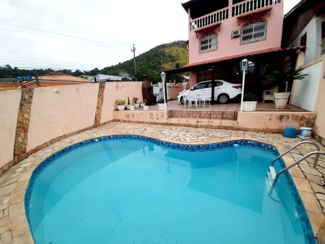 Casa com 224m² 5 quartos e 3 banheiros, à venda, no bairro Jardim Sulacap em Rio de Janeiro