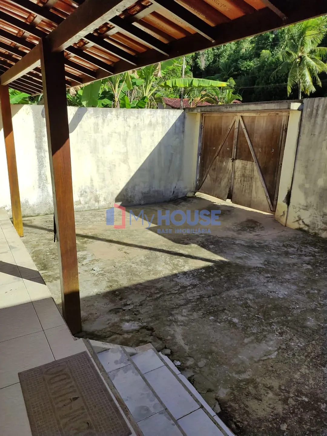 Casa, 5 quartos, 181 m² - Foto 1