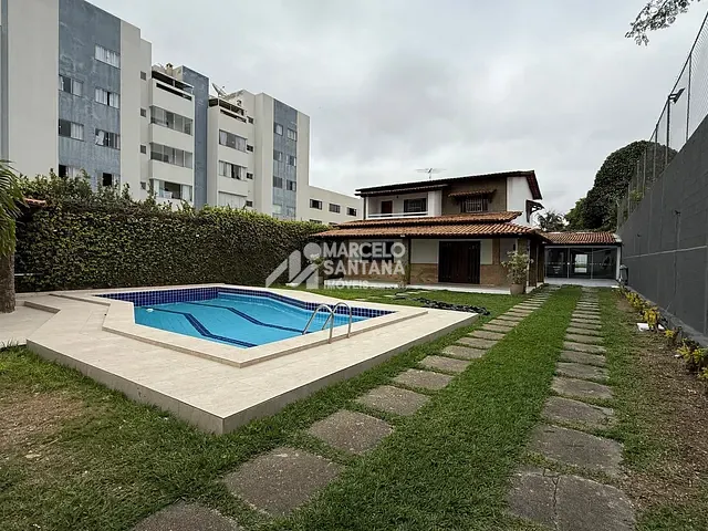 Casa à venda, no bairro Candeias em Vitória da Conquista