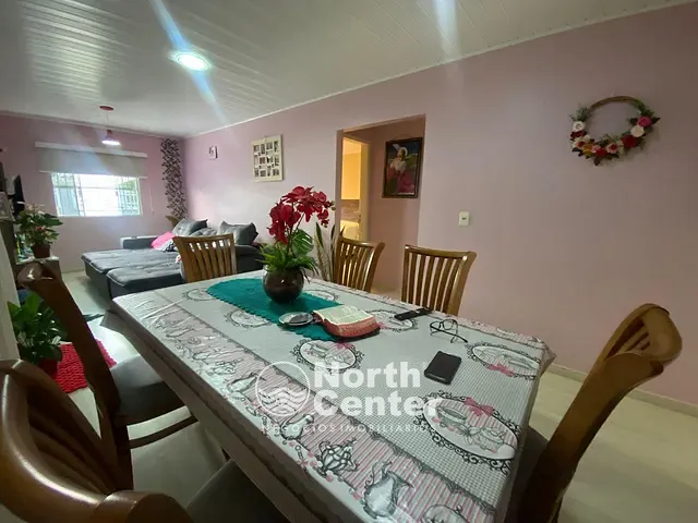 Casa com 360m² 3 quartos e 3 banheiros, à venda, no bairro Centro em Balneário Barra do Sul