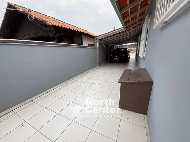 Casa com 360m² 3 quartos e 3 banheiros, à venda, no bairro Centro em Balneário Barra do Sul
