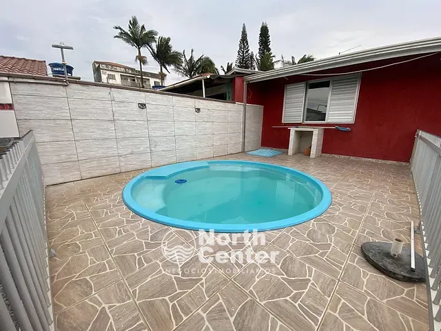 Casa com 360m² 3 quartos e 3 banheiros, à venda, no bairro Centro em Balneário Barra do Sul