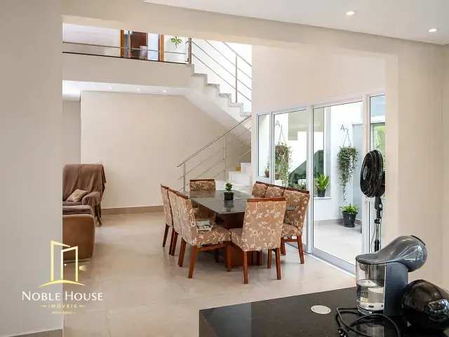 Casa com 270m² 3 quartos e 3 banheiros, à venda, no bairro Pinheirinho em Vinhedo