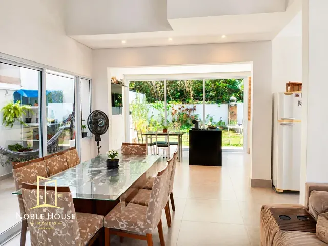 Casa com 270m² 3 quartos e 3 banheiros, à venda, no bairro Pinheirinho em Vinhedo