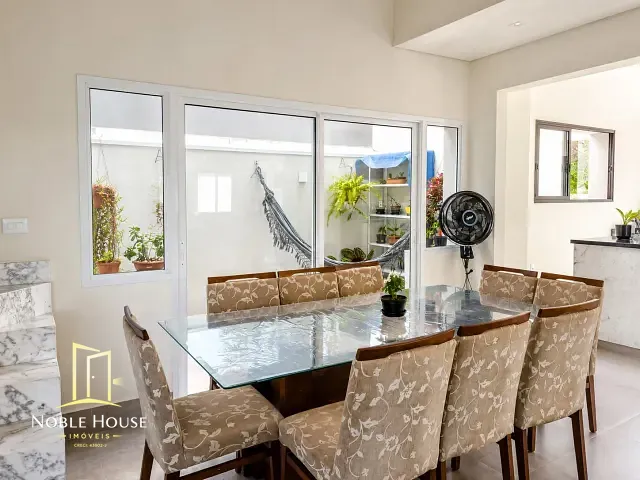 Casa com 270m² 3 quartos e 3 banheiros, à venda, no bairro Pinheirinho em Vinhedo