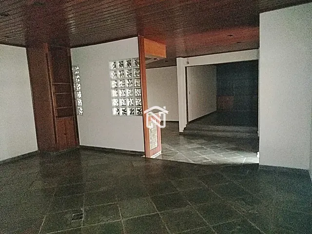 Casa com 1120m² 3 quartos e 2 banheiros, para alugar, no bairro Setor Oeste em Paraíso do Tocantins