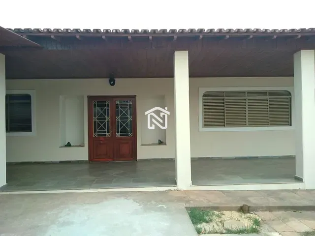 Casa com 1120m² 3 quartos e 2 banheiros, para alugar, no bairro Setor Oeste em Paraíso do Tocantins