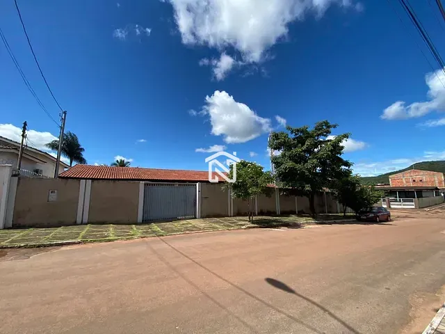 Casa com 1120m² 3 quartos e 2 banheiros, para alugar, no bairro Setor Oeste em Paraíso do Tocantins