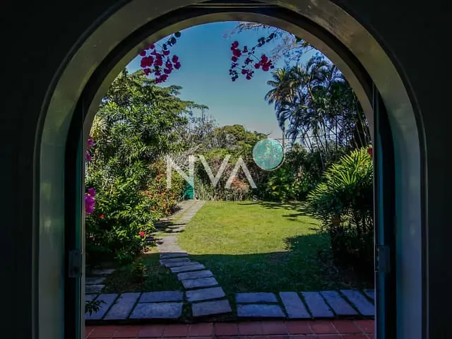 Casa com 1100m² 5 quartos e 8 banheiros, à venda, no bairro Itanhangá em Rio de Janeiro