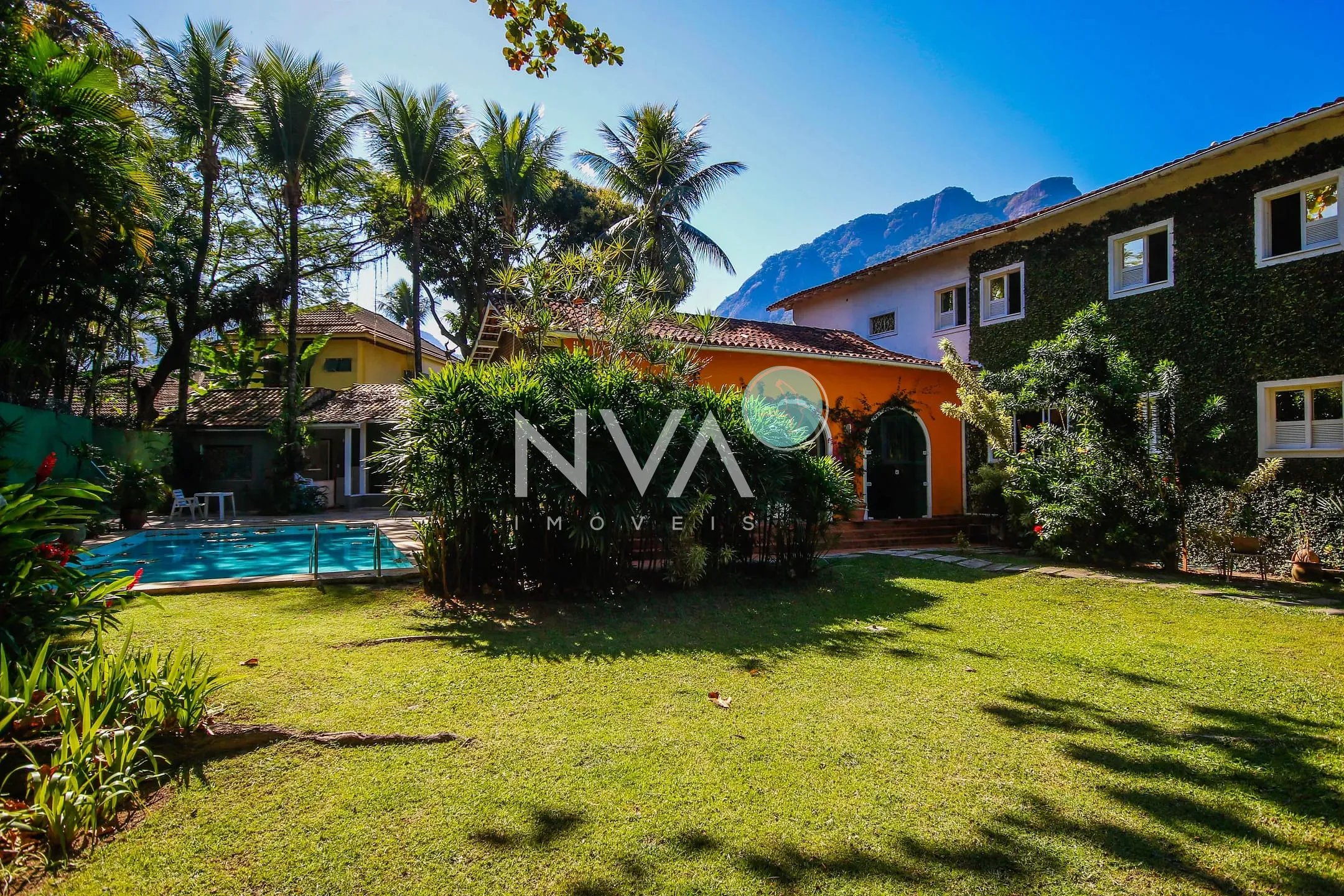 Casa, 5 quartos, 778 m² - Foto 1