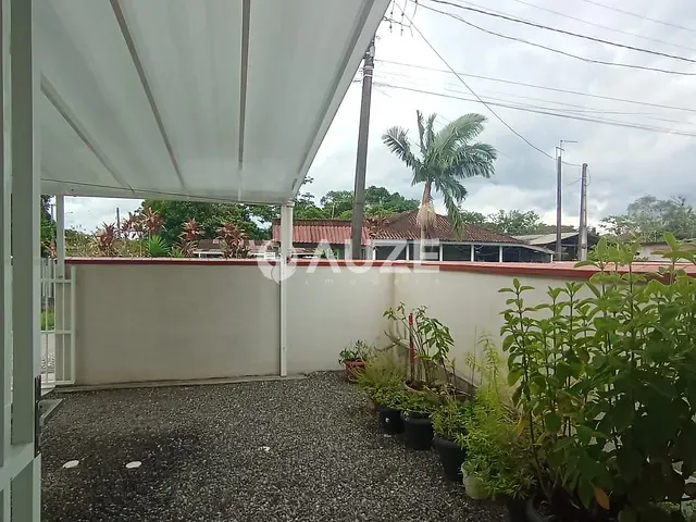 Casa com 160m² 3 quartos e 2 banheiros, à venda, no bairro São José em Itapoá