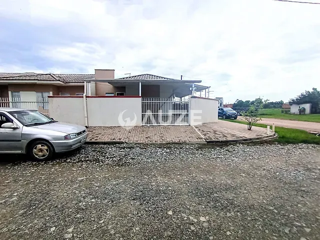 Casa com 160m² 3 quartos e 2 banheiros, à venda, no bairro São José em Itapoá