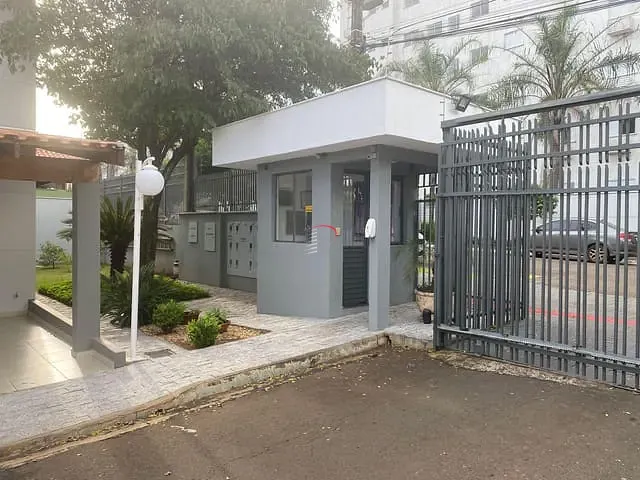 Casa com 100m² 3 quartos e 2 banheiros, à venda, no bairro Conjunto Habitacional Santiago II em Londrina