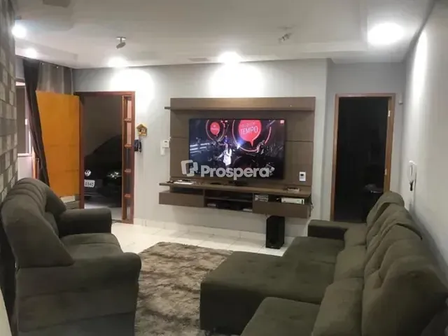 Casa 3 quartos e 2 banheiros, à venda, no bairro Parque Veiga Jardim em Aparecida de Goiânia