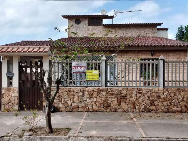 Casa com 420m² 3 quartos e 4 banheiros, à venda, no bairro Serramar em Rio das Ostras