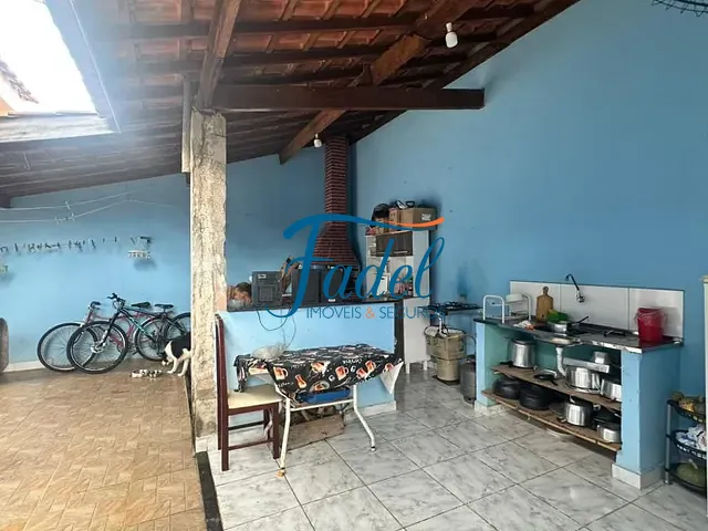 Casa com 275m² 4 quartos e 1 banheiro, à venda, no bairro Jardim Peris em Conchal
