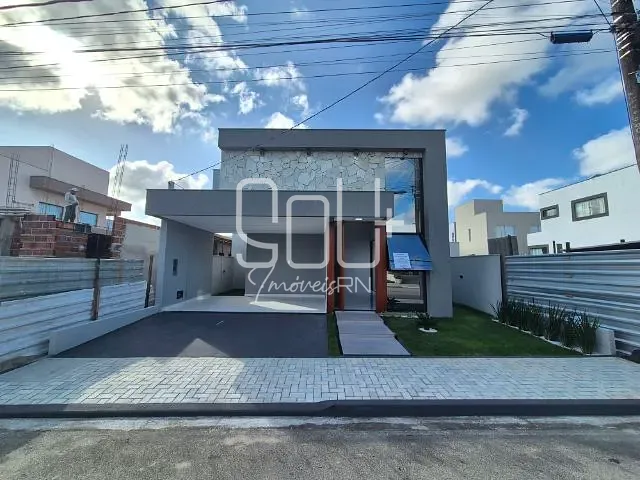 Casa 3 quartos e 4 banheiros, à venda, no bairro Liberdade em Parnamirim