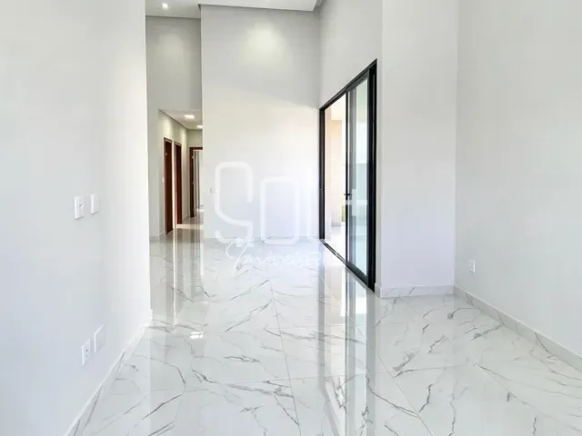 Casa 3 quartos e 4 banheiros, à venda, no bairro Liberdade em Parnamirim