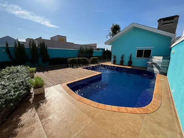 Casa com 210m² 3 quartos e 4 banheiros, à venda, no bairro São Lucas em Marechal Cândido Rondon