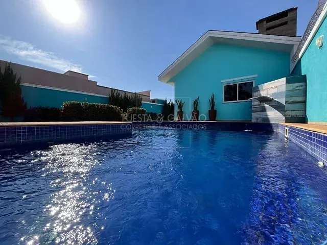 Casa com 210m² 3 quartos e 4 banheiros, à venda, no bairro São Lucas em Marechal Cândido Rondon