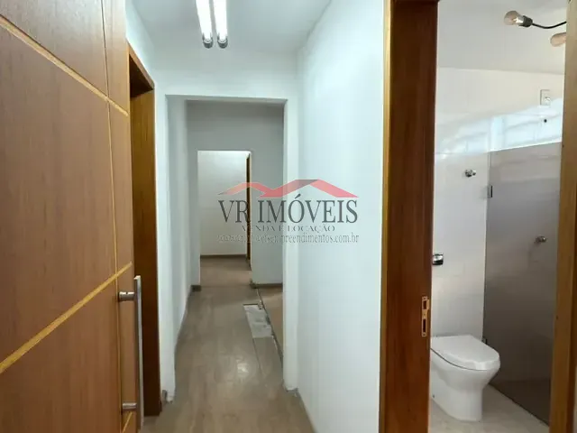 Casa com 300m², para alugar, no bairro Vila Santa Cecília em Volta Redonda